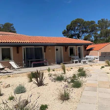House With Your Feet In The Water, Between Forest And - Agay Appartement *
